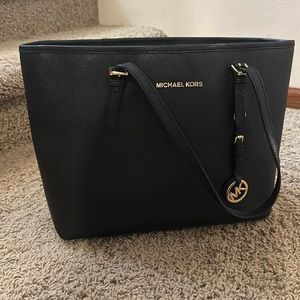 MICHAEL KORS Black Tote